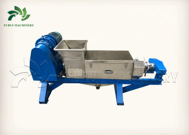 China Kokosnuss-Hülse-Entwässerungsspindelpresse-Maschine 304SS × 500 × 1700 800 Millimeter fournisseur